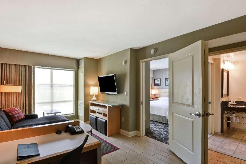 스위트 킹사이즈 침대, Embassy Suites By Hilton Raleigh Durham Airport Brier Creek