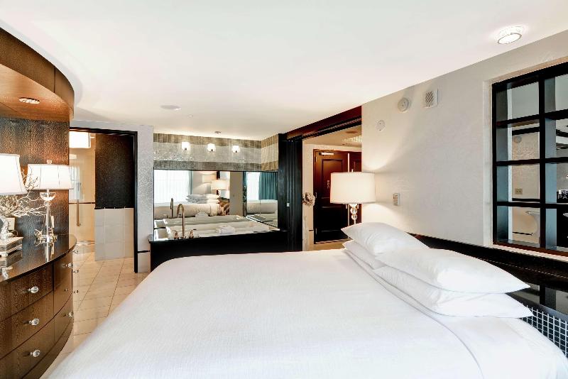 キングサイズベッドのスイートルーム, Embassy Suites By Hilton Raleigh Durham Airport Brier Creek