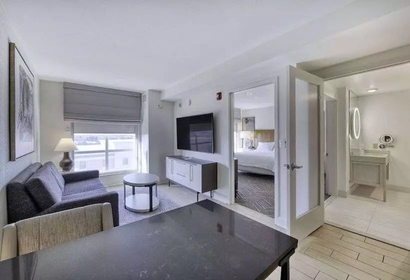 身障者適用スイートルーム, Embassy Suites By Hilton Raleigh Durham Airport Brier Creek