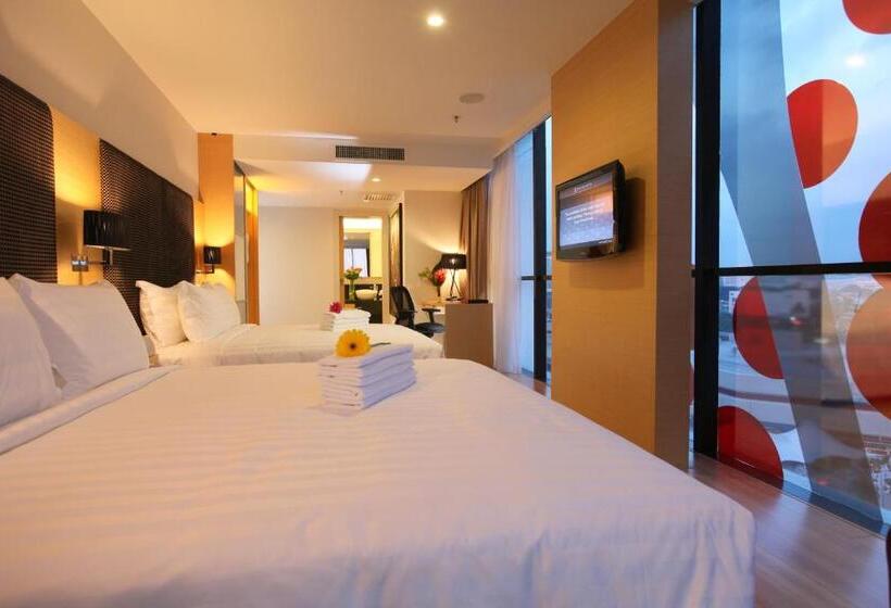 Семейный Номер Премиум, Empire Hotel Subang