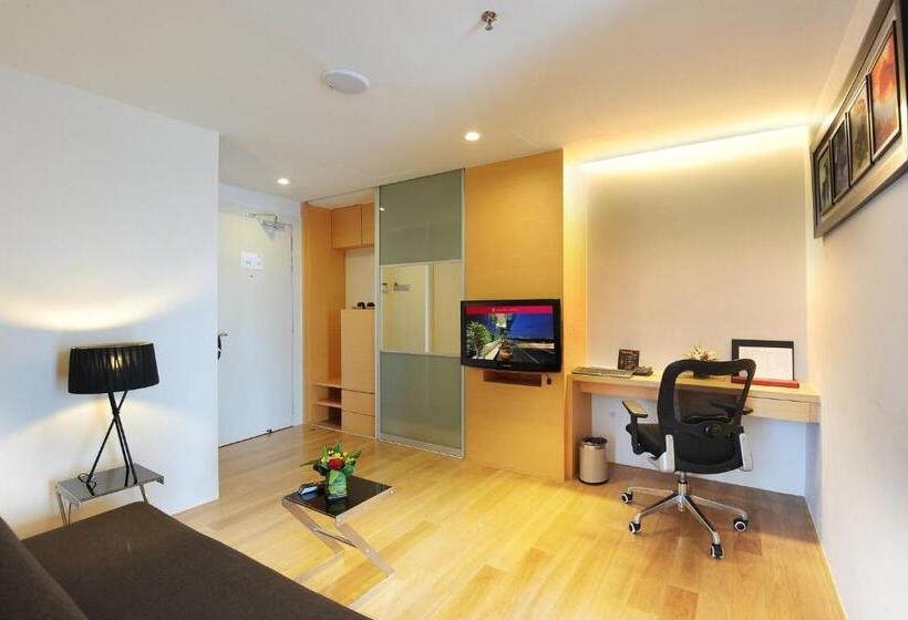 Семейный Номер, Empire Hotel Subang