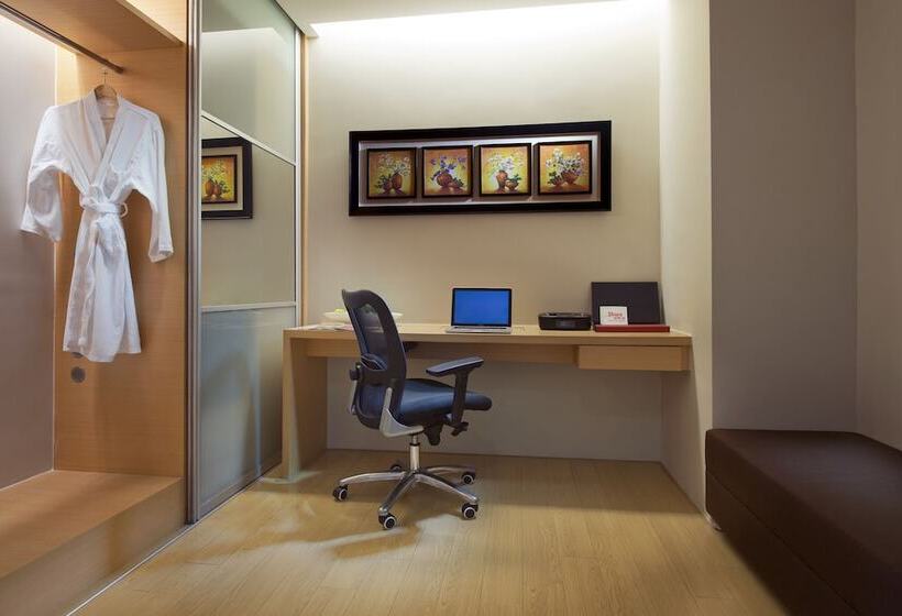 プレミアムルーム, Empire Hotel Subang