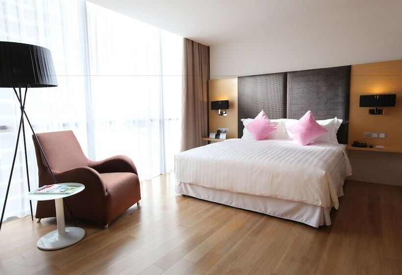 プレミアムルーム, Empire Hotel Subang