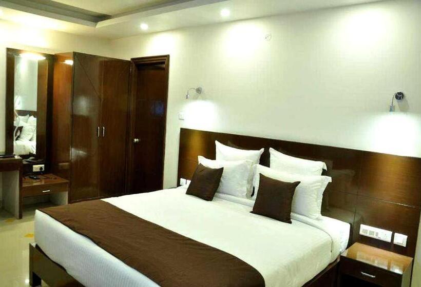 三人经典房间, Golden