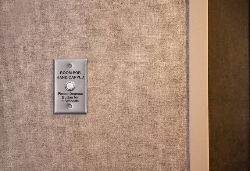 اتاق استاندارد, Hampton Inn & Suites Nashville Downtown