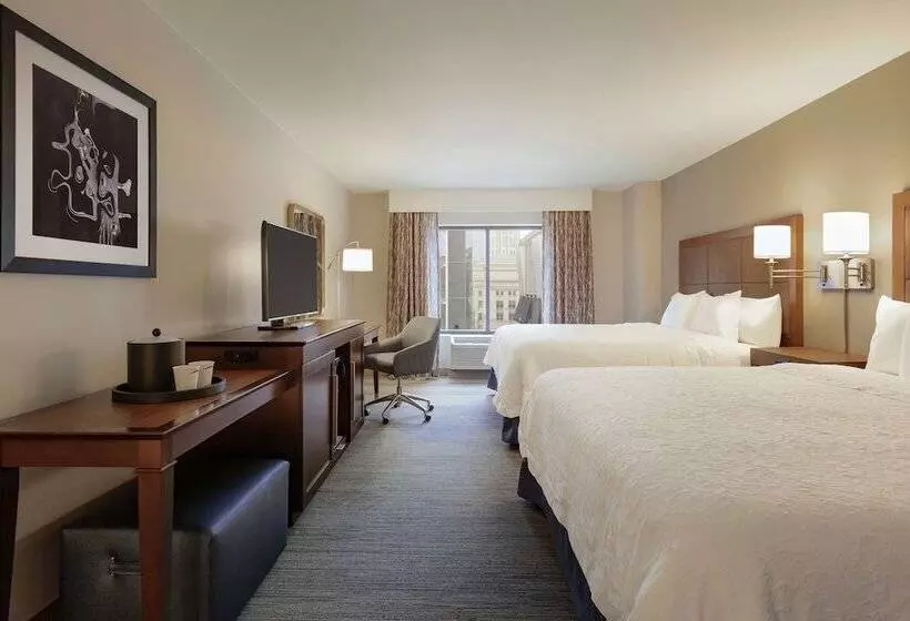 スタンダードスタジオ, Hampton Inn & Suites Nashville Downtown