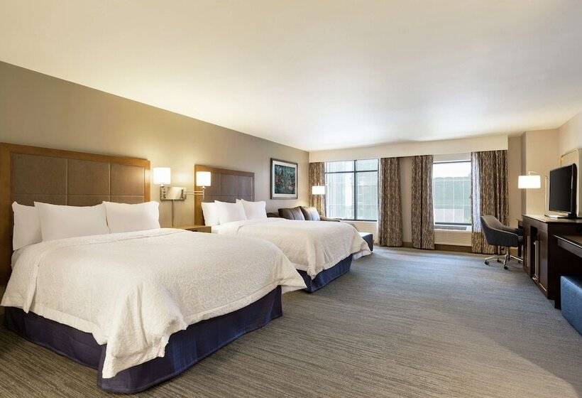 Lakosztály, Hampton Inn & Suites Nashville Downtown
