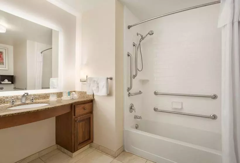 スイート, Homewood Suites By Hilton Fargo