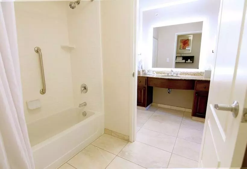 スイート, Homewood Suites By Hilton Fargo