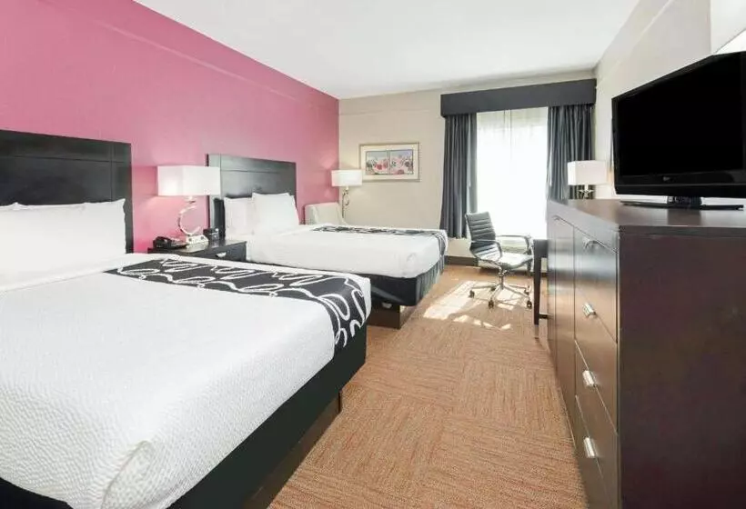 デラックスルーム, La Quinta Inn & Suites By Wyndham Winnie