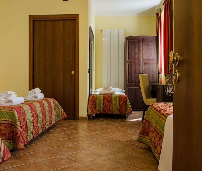 スタンダード4人部屋, Oberje Dla Viere