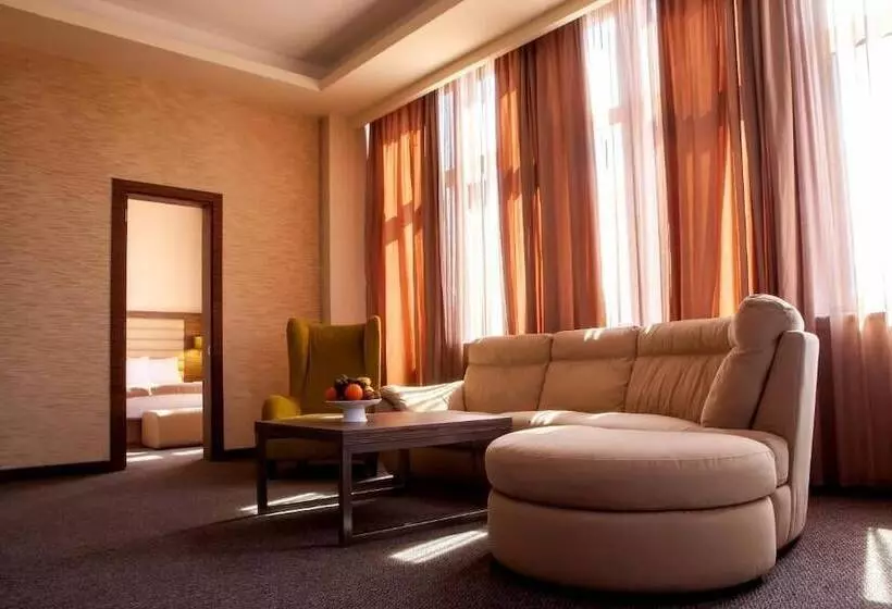 سوییت, President Hotel By Hrazdan Hotel Cjsc