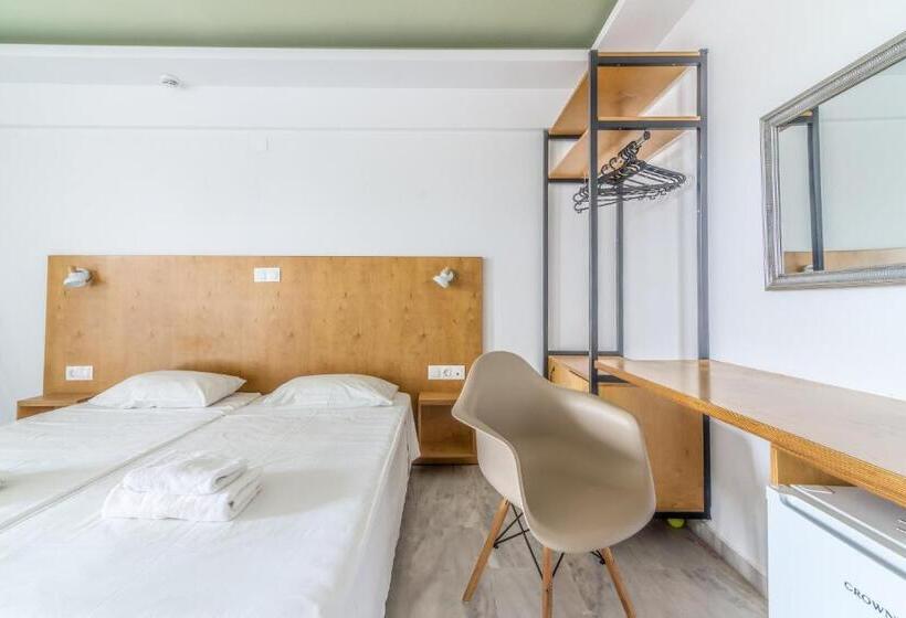 スタンダード4人部屋, Prince Of Lillies