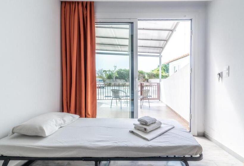 غرفة سوبيريور, Prince Of Lillies