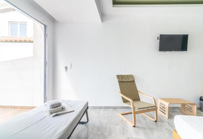 غرفة سوبيريور, Prince Of Lillies