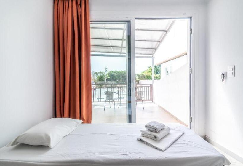 غرفة سوبيريور, Prince Of Lillies