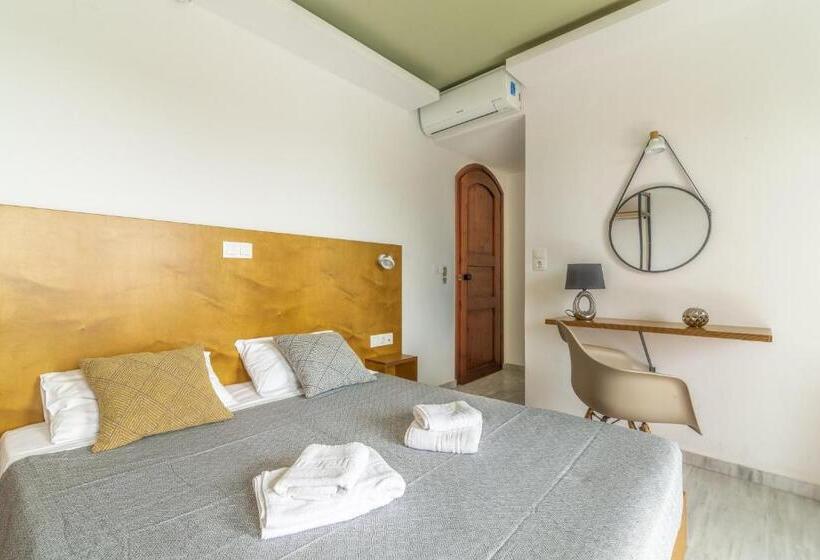 غرفة قياسية, Prince Of Lillies