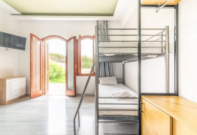 غرفة قياسية رباعية, Prince Of Lillies