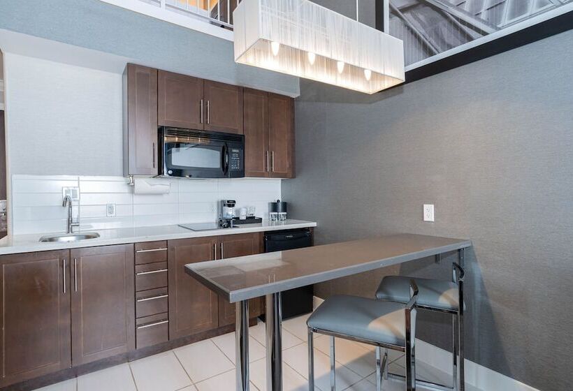 ダブルベッドスタンダードルーム, Sandman Signature Edmonton South