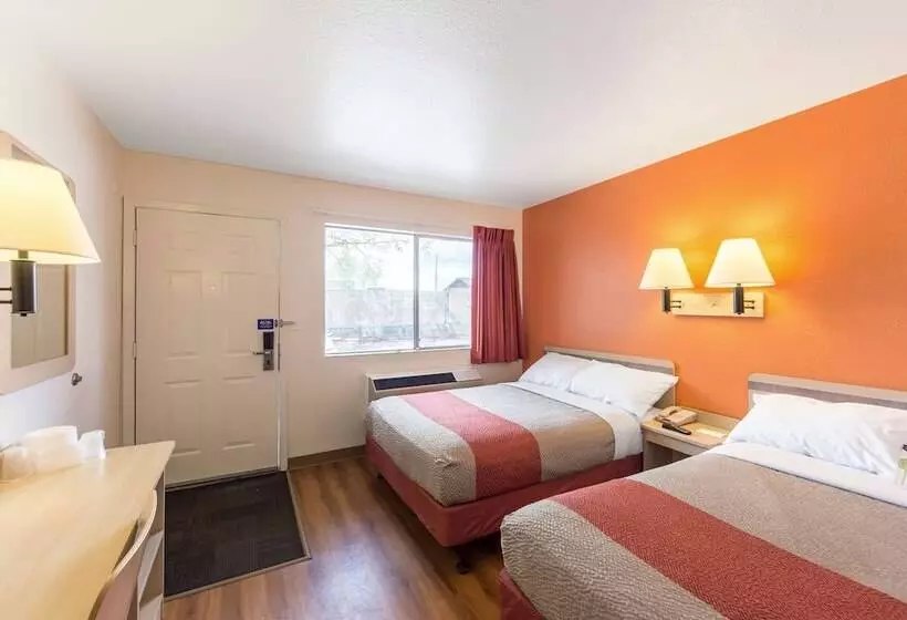 اتاق استاندارد با 2 تخت دوبل, Motel 6klamath Falls, Or