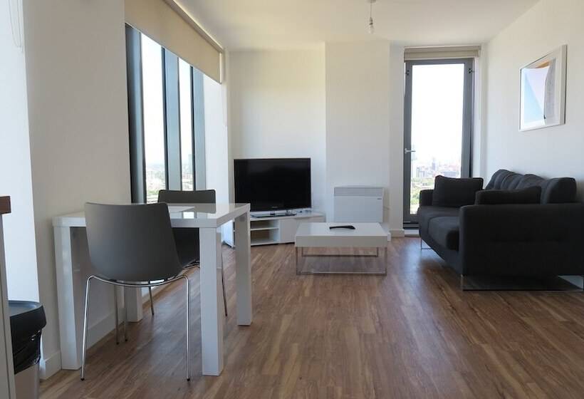 침실 2개 아파트, Quay Apartments