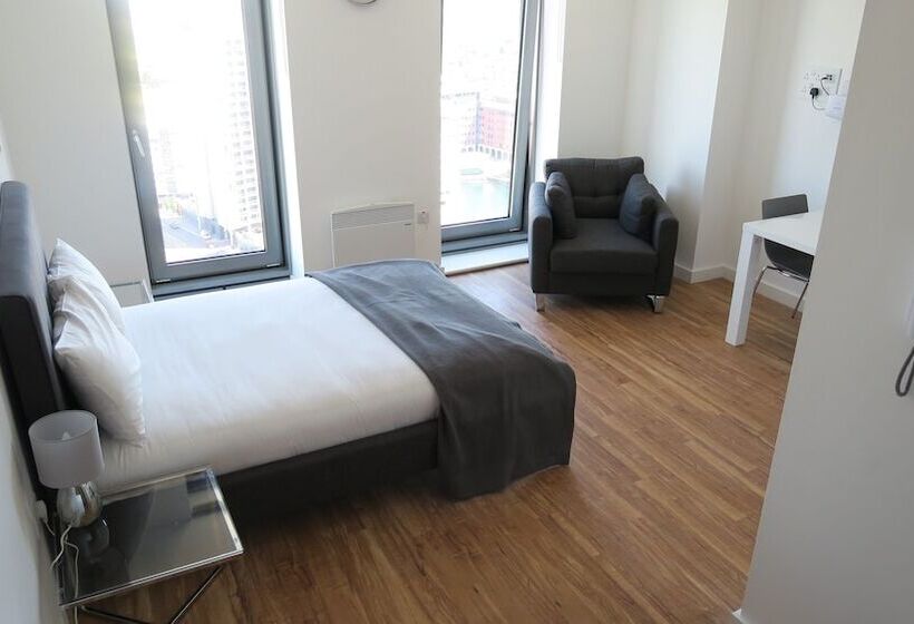 Студия Стандарт, Quay Apartments