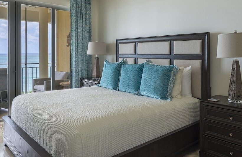 2 Bedrooms Suite Sea View, The Tuscany On Grace Bay