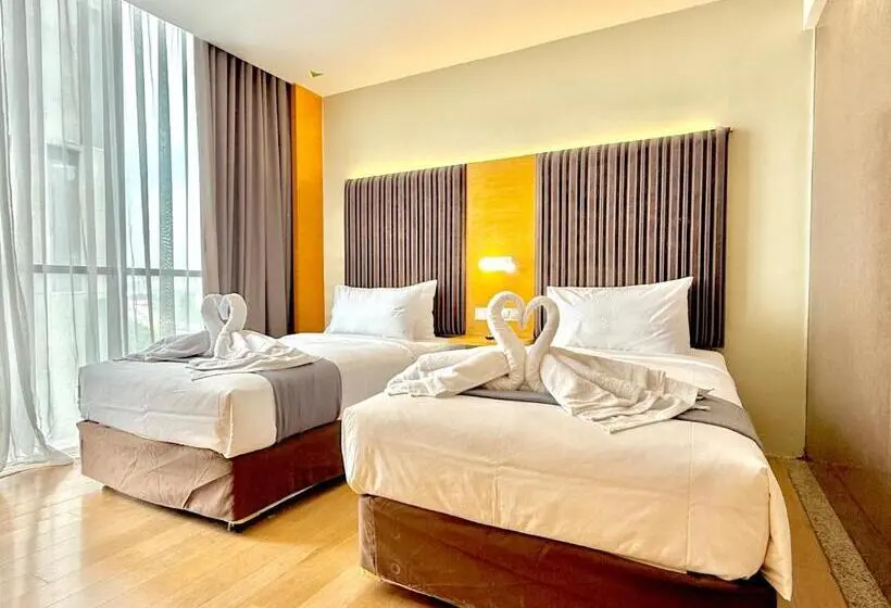 デラックススイート, Empire Hotel Subang