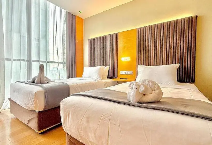デラックススイート, Empire Hotel Subang