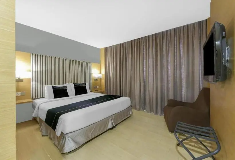 デラックススイート, Empire Hotel Subang