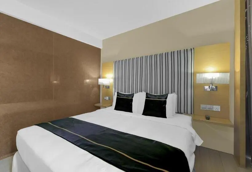 デラックススイート, Empire Hotel Subang