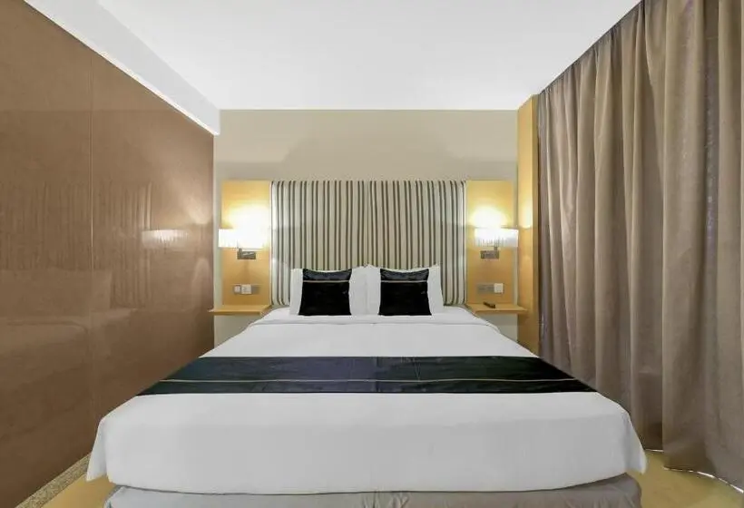 デラックススイート, Empire Hotel Subang
