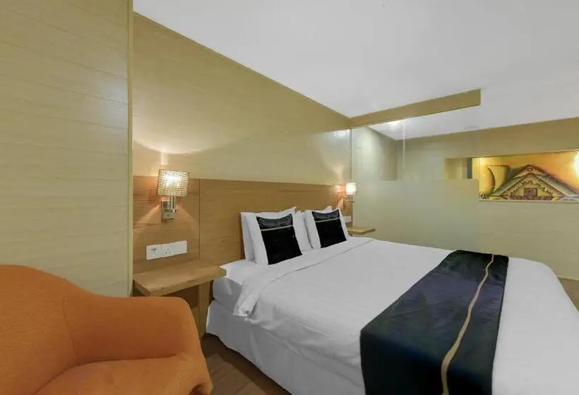 デラックススイート, Empire Hotel Subang