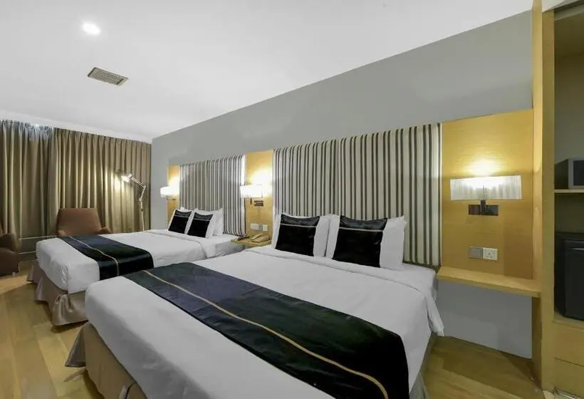スーペリアファミリールーム, Empire Hotel Subang