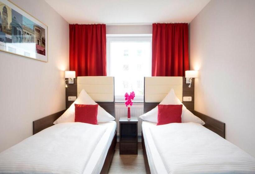 Апартаменты 3 Спальни, Koos Hotel&apartments   City Apart