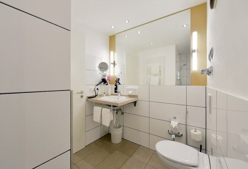 Апартаменты 4 Спальни, Koos Hotel&apartments   City Apart