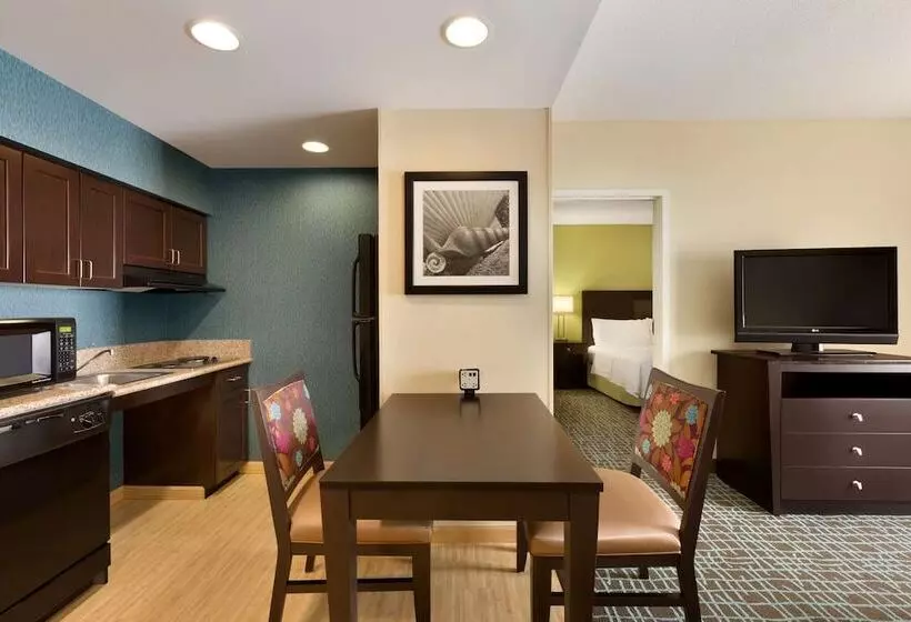 キングサイズベッドのスイートルーム, Homewood Suites By Hilton Fort Myers Airport/fgcu