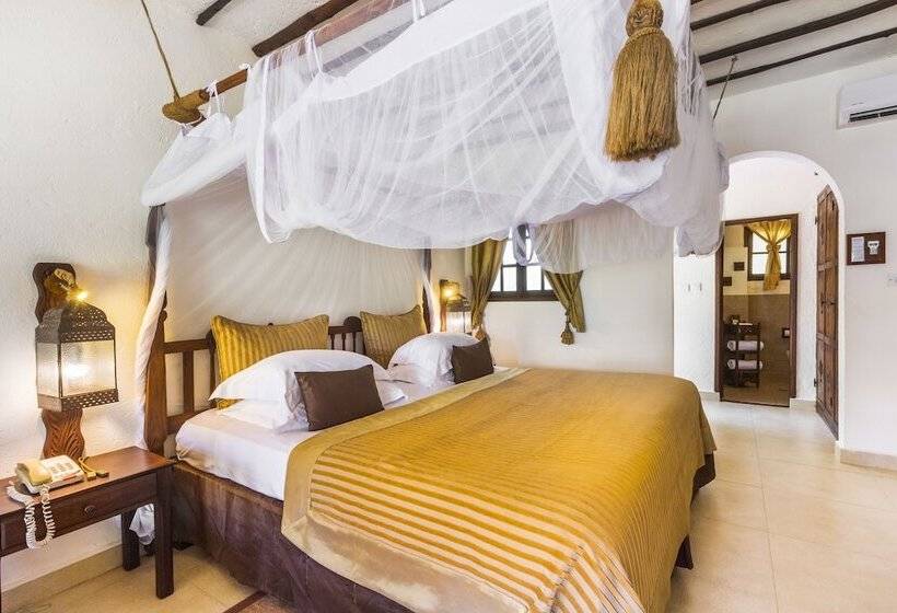 اتاق لوکس, Breezes Beach Club And Spa