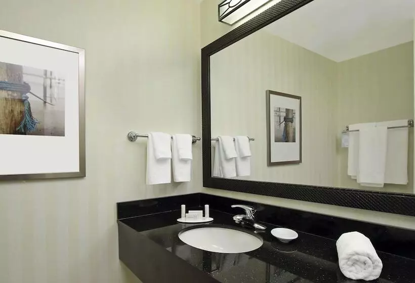 ２ダブルベッドのスタンダードルーム, Fairfield Inn & Suites Fort Lauderdale Airport & Cruise Port