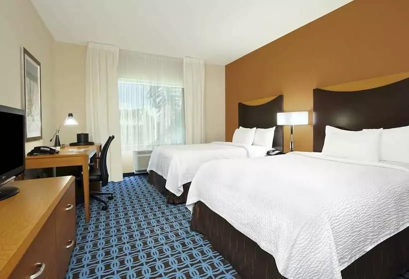 ２ダブルベッドのスタンダードルーム, Fairfield Inn & Suites Fort Lauderdale Airport & Cruise Port
