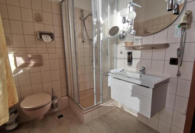 标准间, Kitzinger Hof An Der B8