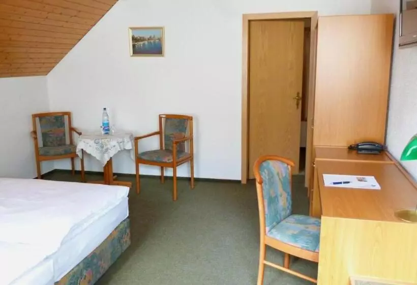 Standard-huone, Mühlenhof