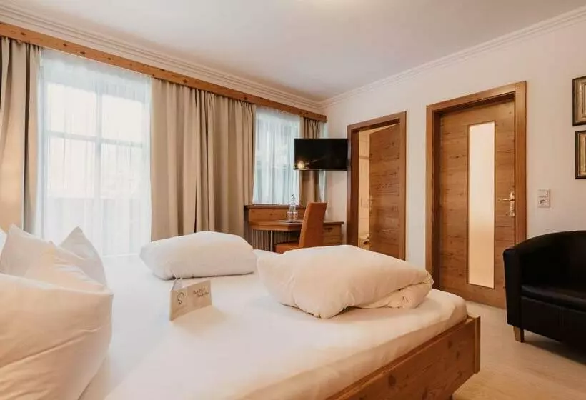 Classic-huone, Landhotel Schütterbad