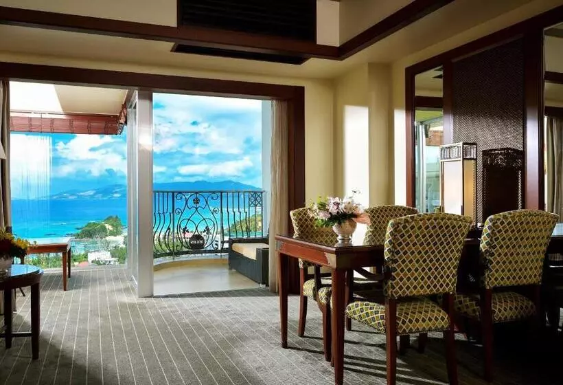 プレミアムスイート, Okinawa Kariyushi Resort Exes Onna