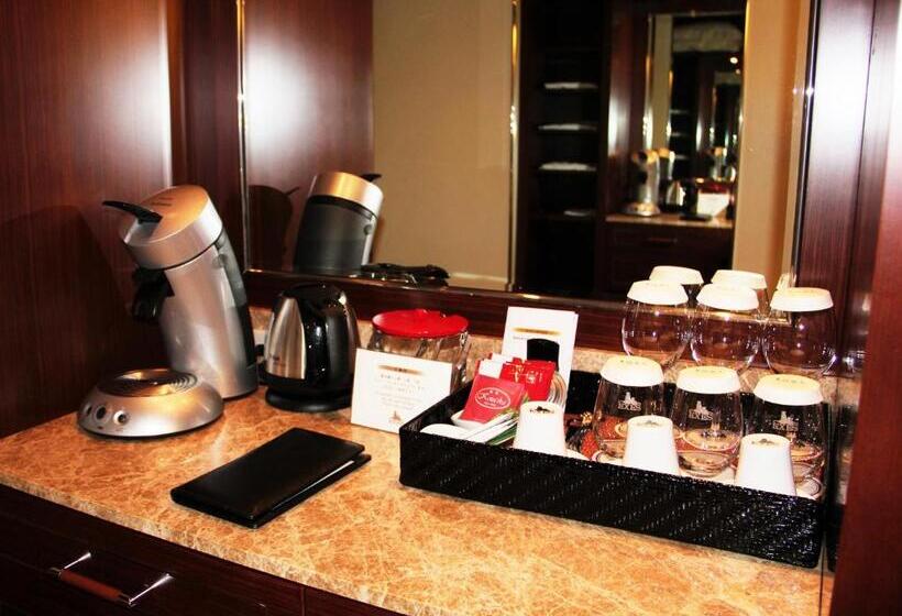 高品质的四人房间, Okinawa Kariyushi Resort Exes Onna