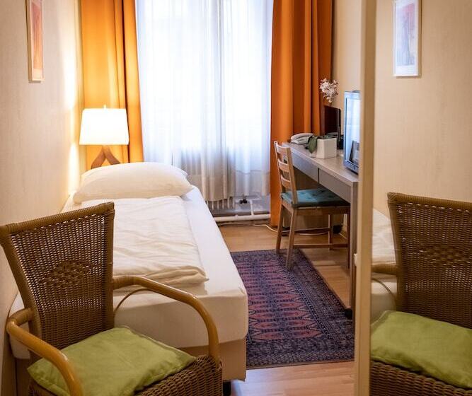 اتاق استاندارد یک نفره, Pension Hotel Mariahilf