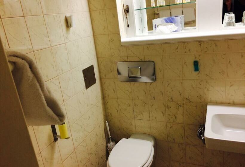 آپارتمان 2 خوابه, Pension Hotel Mariahilf