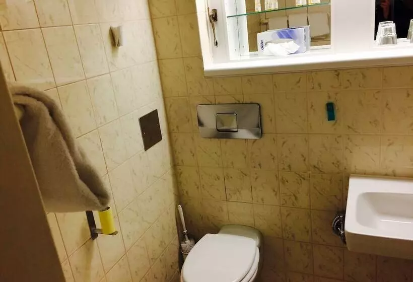 آپارتمان 2 خوابه, Pension Hotel Mariahilf
