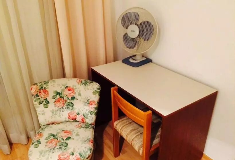 آپارتمان 2 خوابه, Pension Hotel Mariahilf