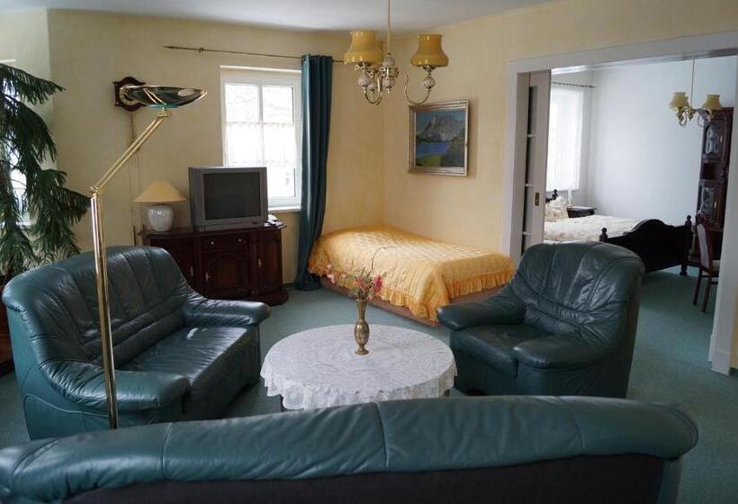 スイート, Pension Wegerich